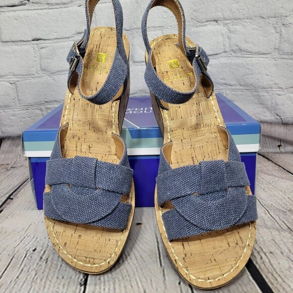 White Mountain Women's Simple Platform Wedge Sandals - Picture 1 of 8
